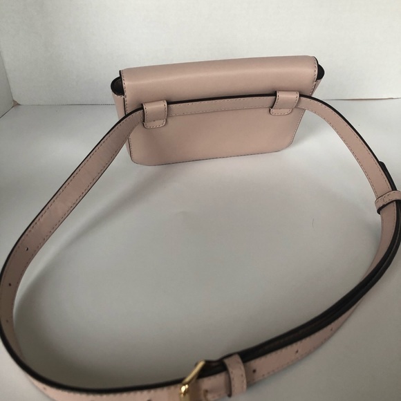 Michael Kors side bag - Picture 2 of 5